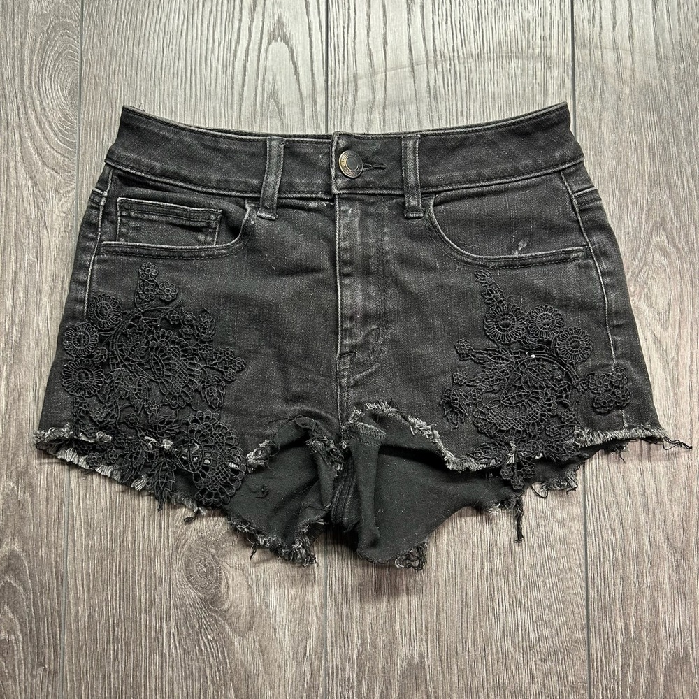American Eagle Super Super Stretch X Black Lace Size 2Applique Cut Off Shorts